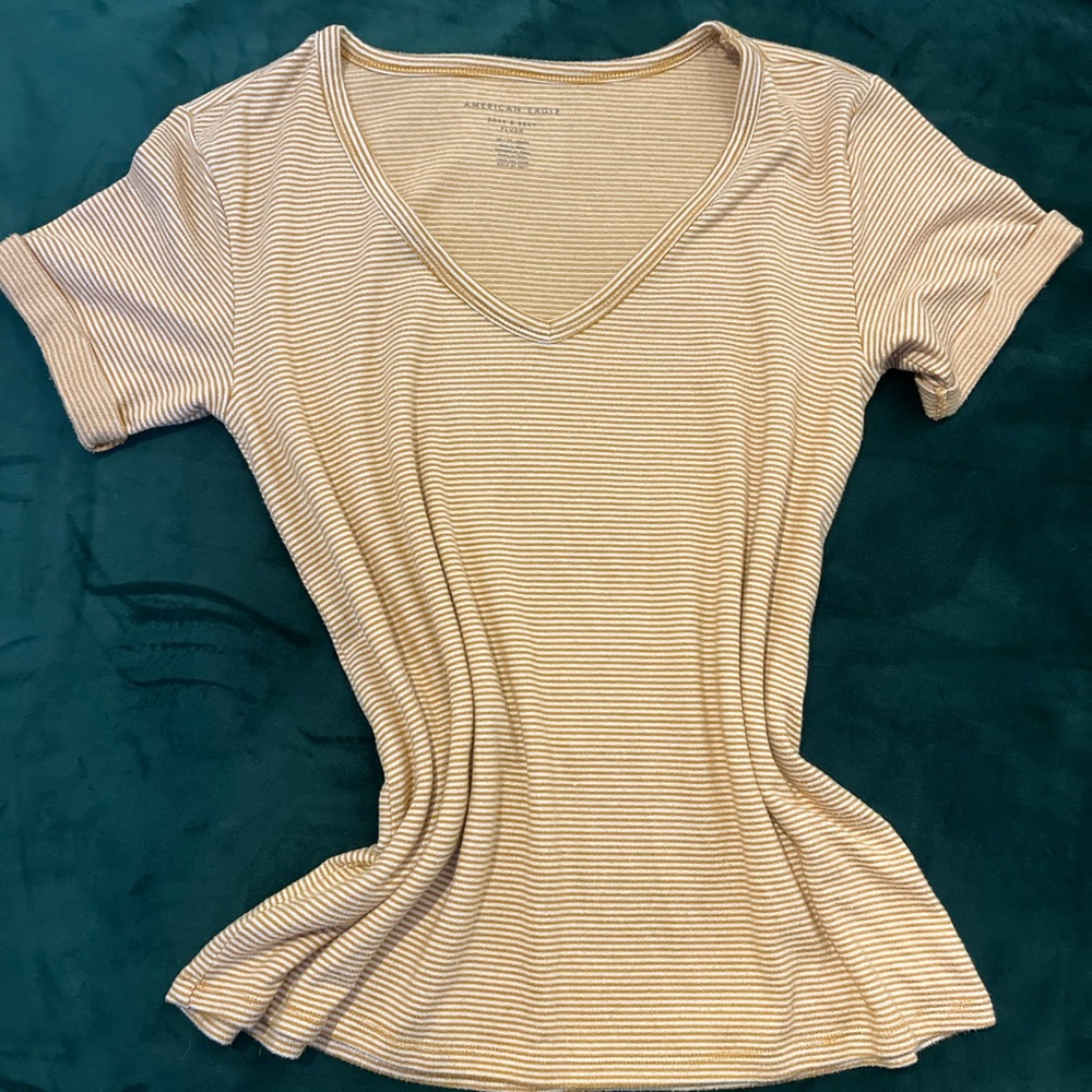 American Eagle V-neck